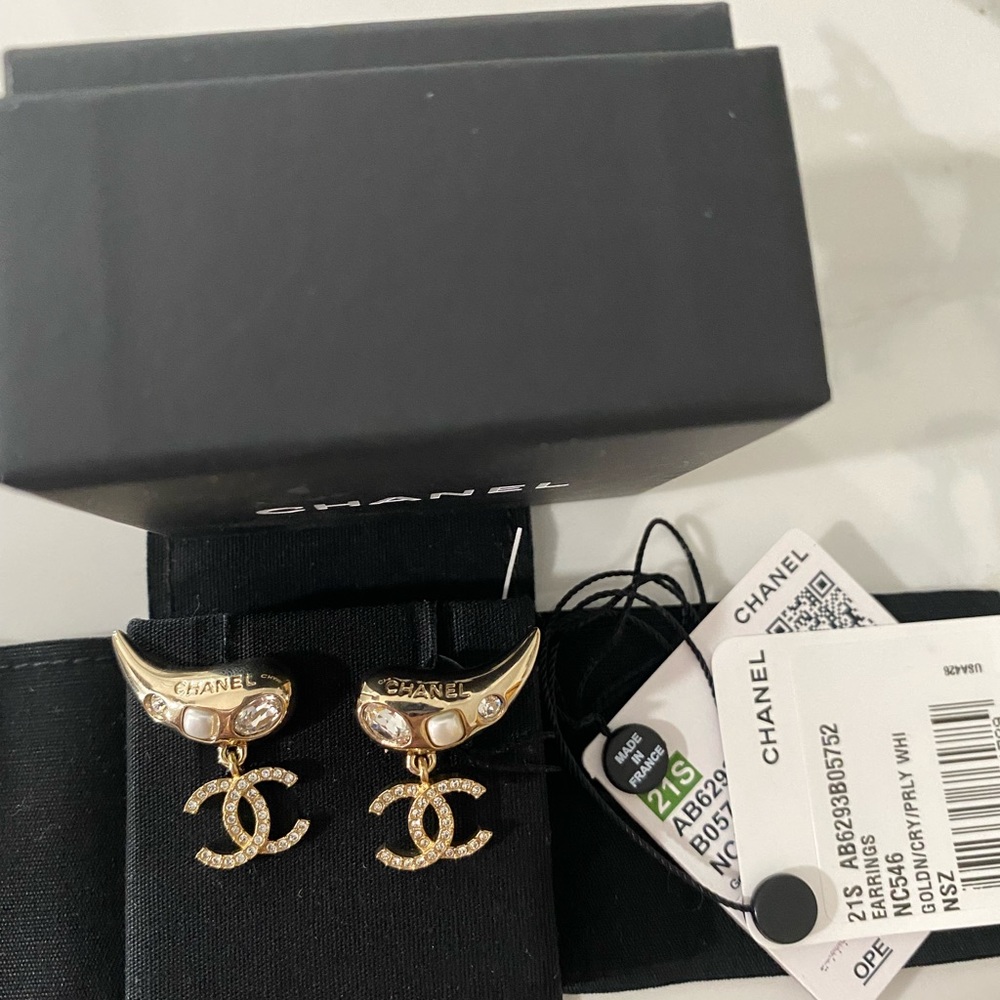 Chanel earrings 21S - Picture 7 of 8